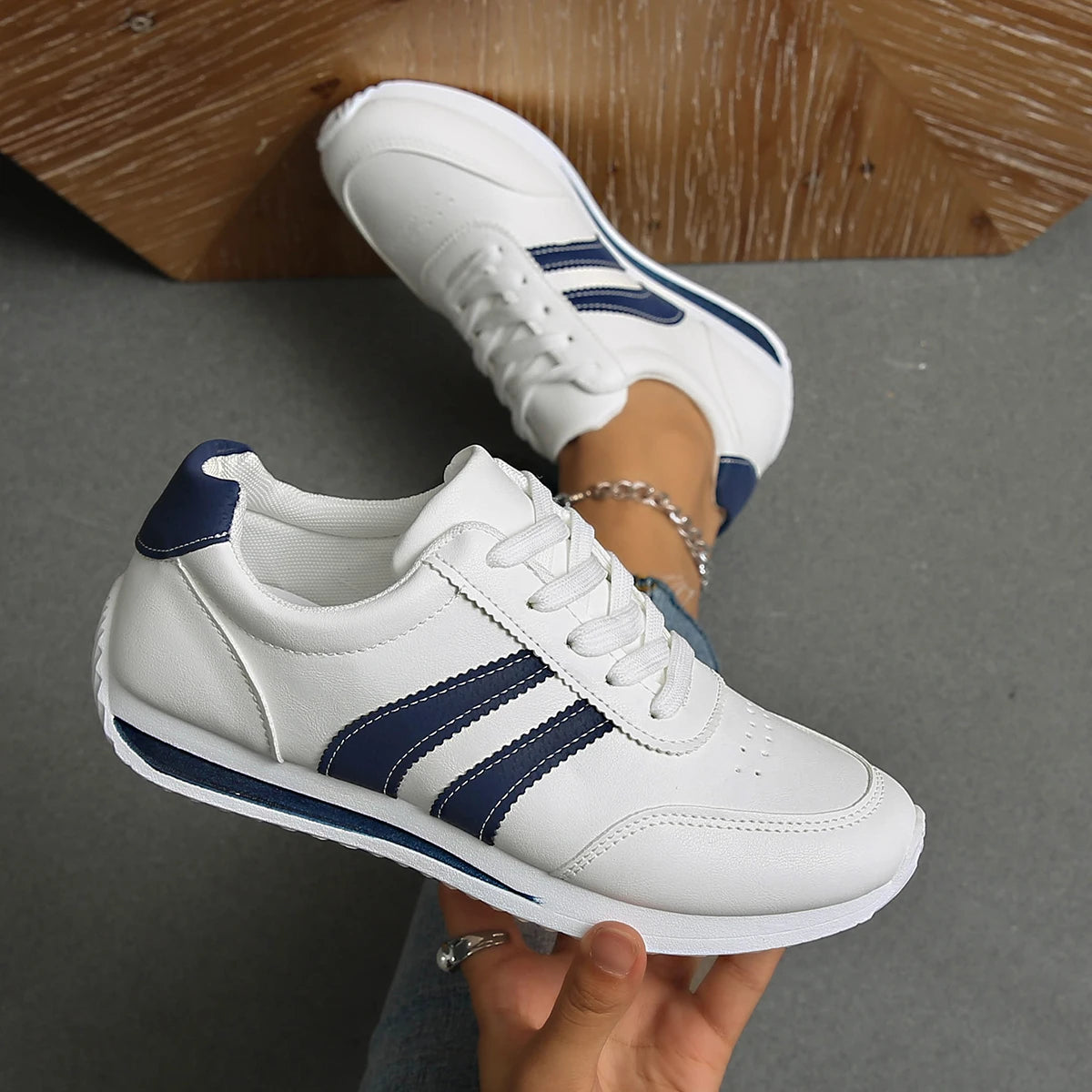 Women's Casual Lightweight Breathable Sport Shoes 2025 Spring Autumn