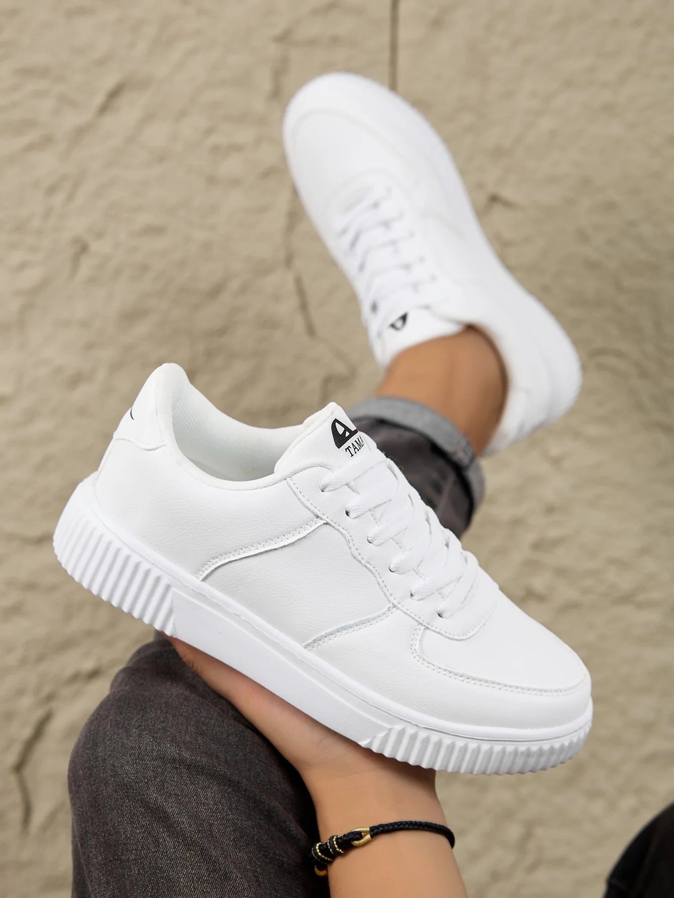 Fashion Leather Men White Sneakers Breathable Comfort Classic Casual