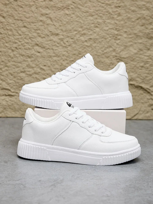 Fashion Leather Men White Sneakers Breathable Comfort Classic Casual