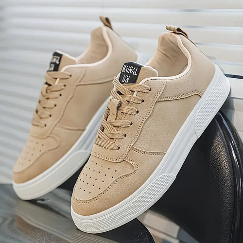 1 pair Sports Casual Skateboarding Shoes Comfortable and Fashionable,